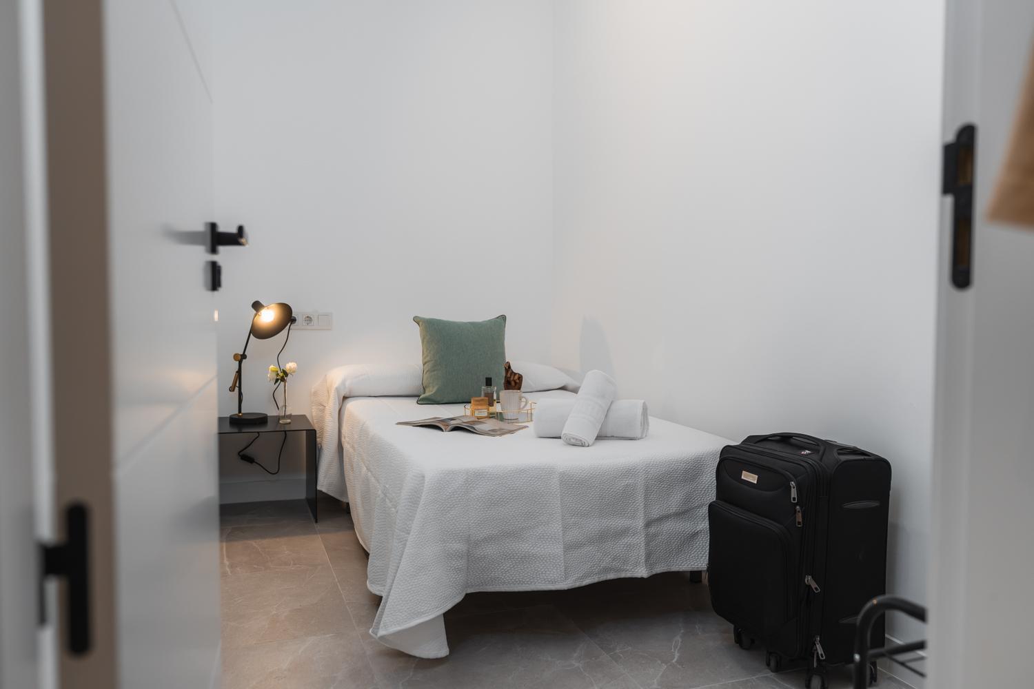 Tuguest Buensuceso Apartment غرناطة المظهر الخارجي الصورة